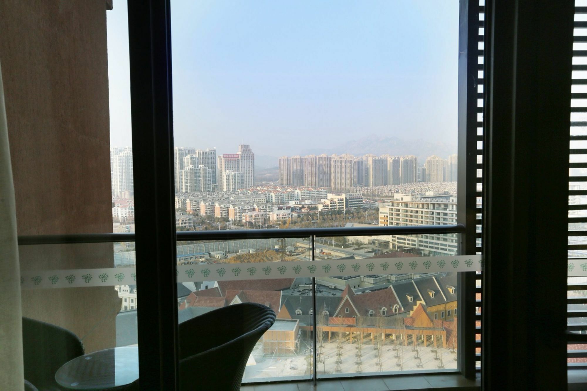 แมนโกรฟ ทรี รีสอร์ต เวิลด์ ชิงเตา Hotel Jiaonan ภายนอก รูปภาพ